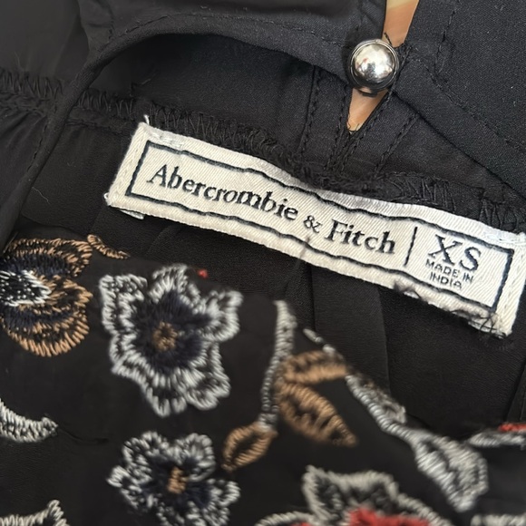 Abercrombie and Fitch blouse - Picture 4 of 8